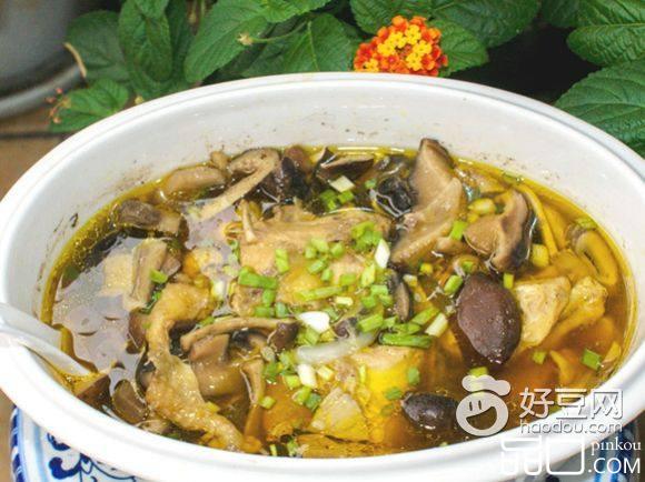 鲜菇蒸土鸡