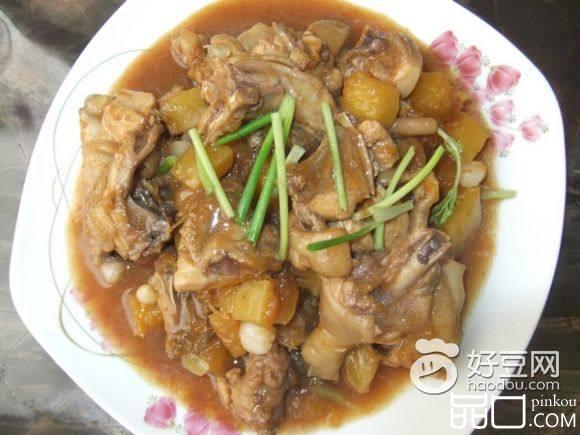 南瓜焖鸡肉