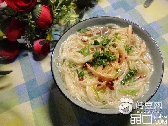 清汤鸡丝面条