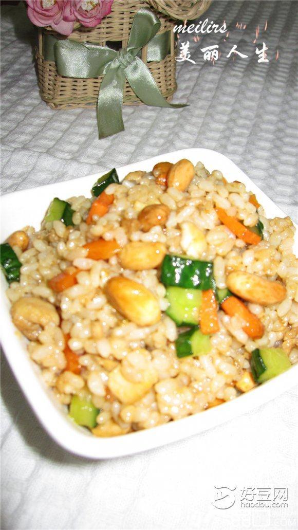 酱爆鸡肉炒饭