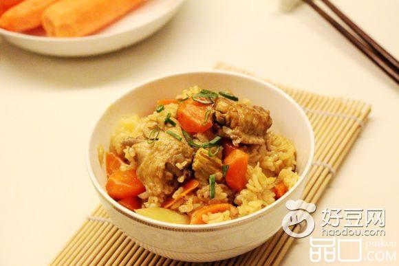 胡萝卜土豆鸡翅焖饭