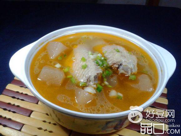 酸萝卜煲鸡翅
