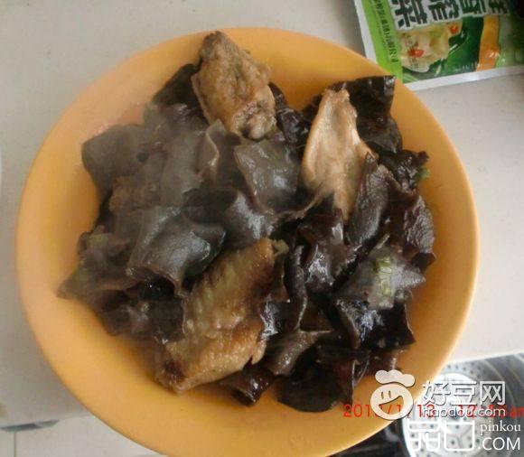 木耳鸡翅