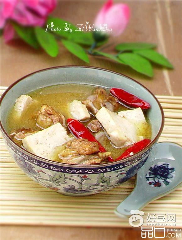 豆腐炖鸡块