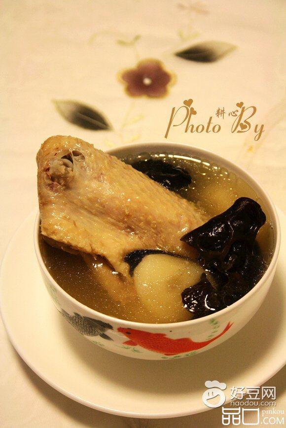 马蹄木耳鸡翅汤
