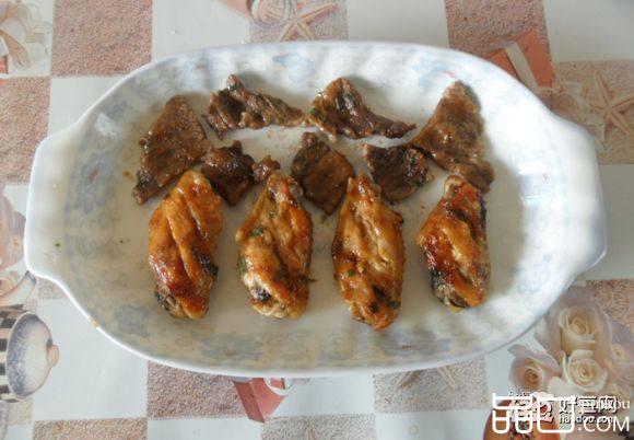 鸡翅牛肉拼盘