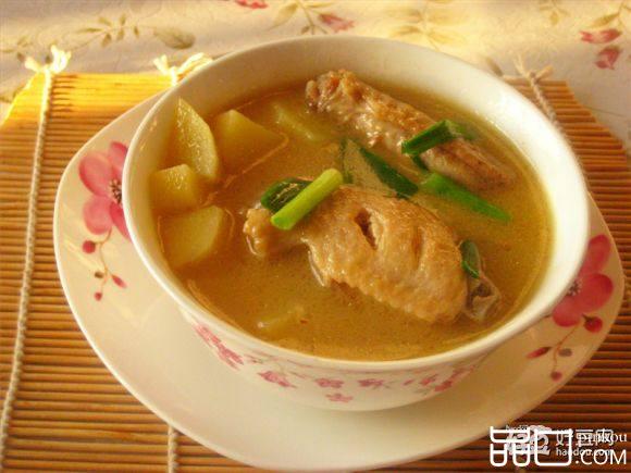 鸡翅土豆汤