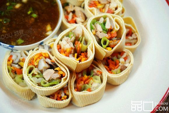 葱油腐皮鸡丝卷
