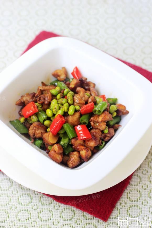 毛豆焖鸡肉