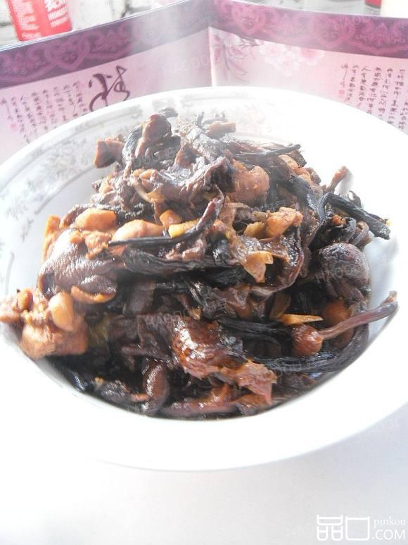 蘑菇炖小鸡