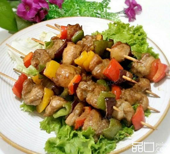 彩椒洋葱烤鸡肉串