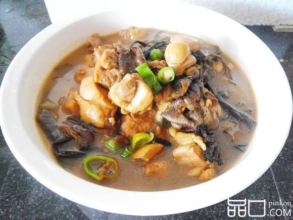 鸡腿炖蘑菇