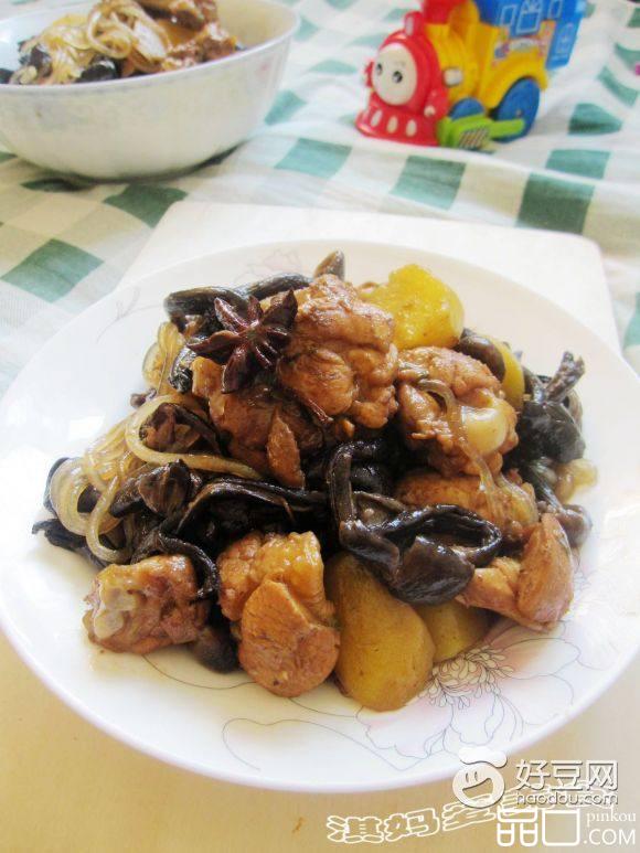 榛蘑炖鸡块