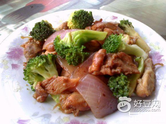西兰花炒鸡腿