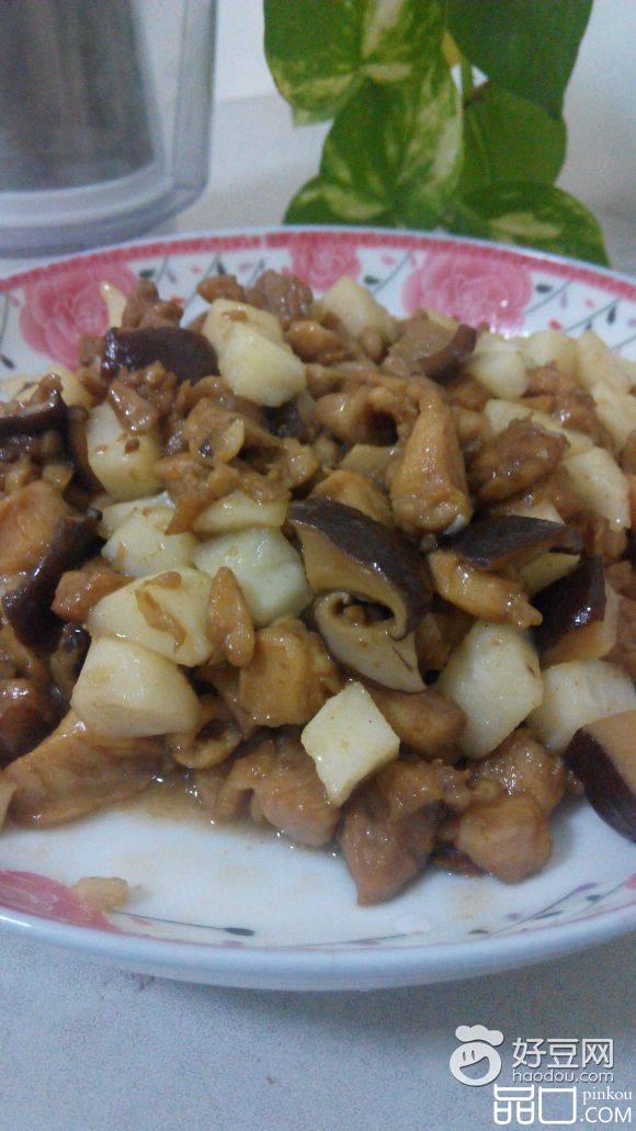 马蹄香菇炒鸡肉
