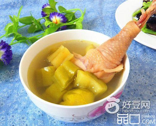 鸡腿苦瓜汤