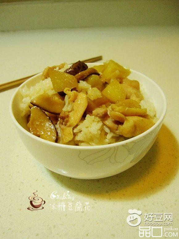 香菇鸡肉土豆饭