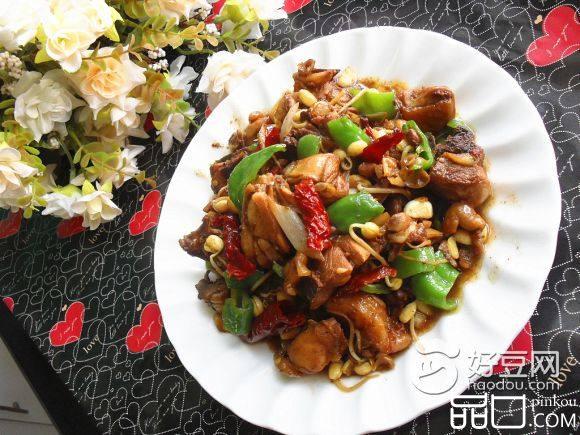 豆芽豆豉烧鸡肉