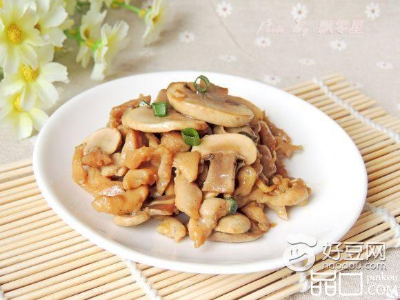 口蘑炒鸡腿肉