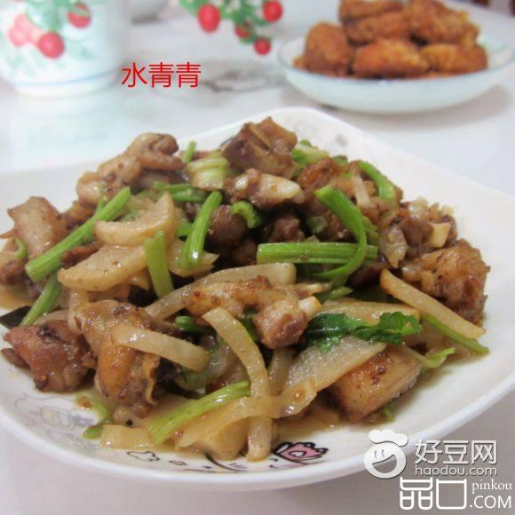 咸酸萝卜丝炒鸡丁