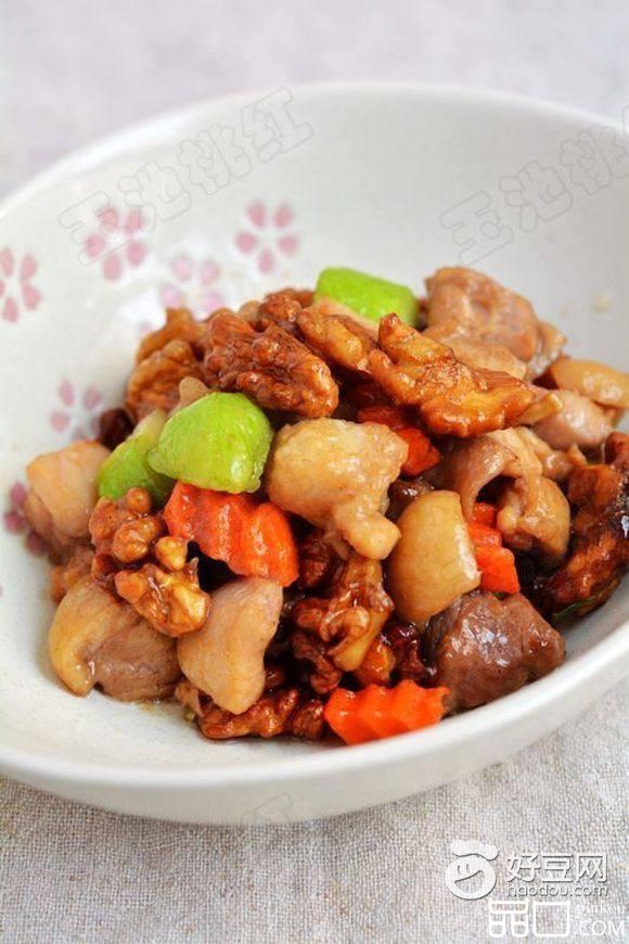桃仁鸡丁