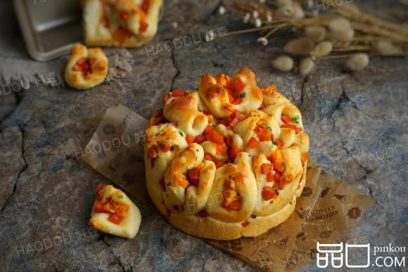 葱香蛋黄火腿手撕包