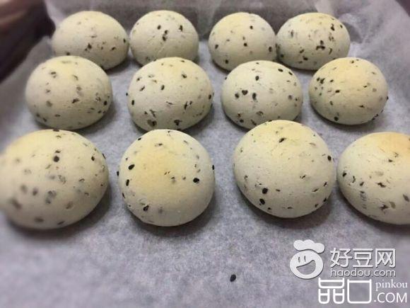 黑芝麻麻薯
