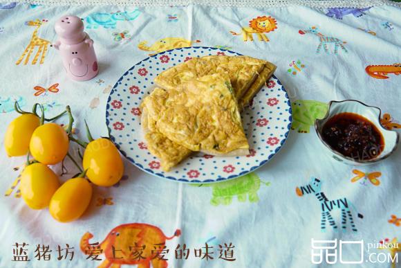 烙饼蘸鸡蛋