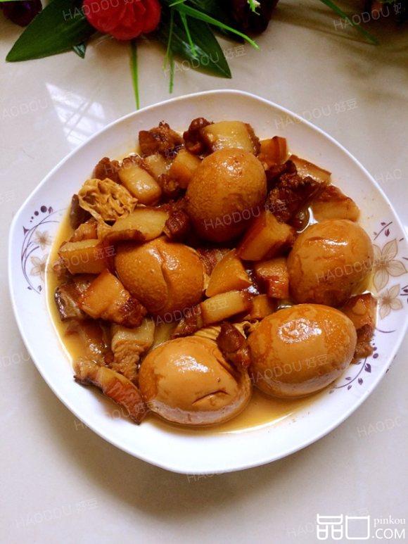五花肉烧鸡蛋