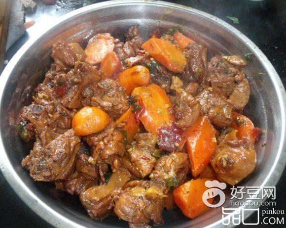 鸭肉烧胡萝卜