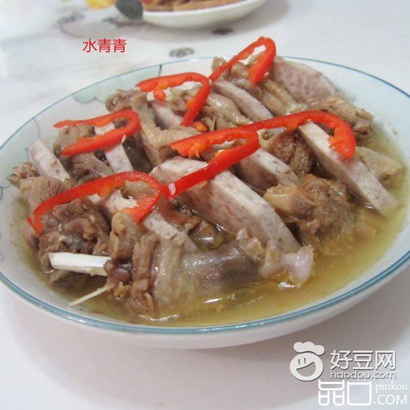 芋头扣鸭肉－－除夕菜