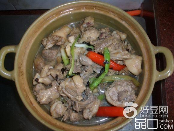 豆鼓焖鸭