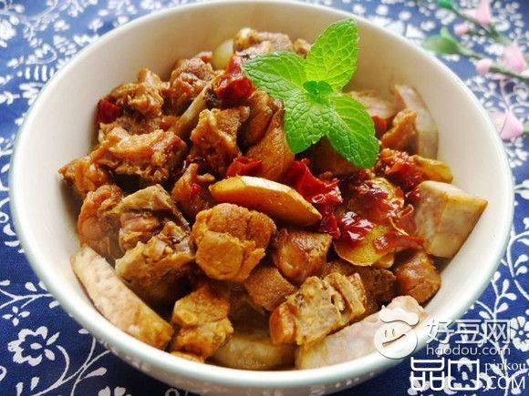 鸭肉蒸芋头