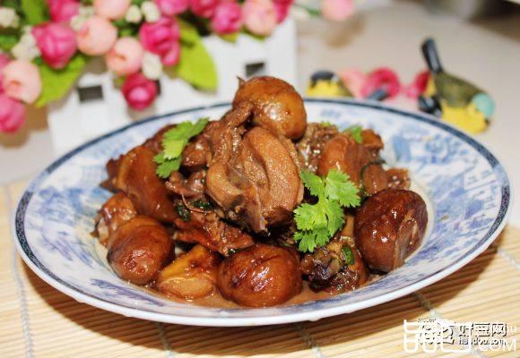 秋栗红烧鸭肉