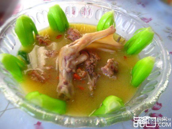 青菜鸭肉汤
