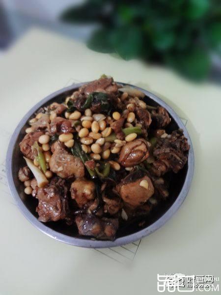黄豆鸭肉煲