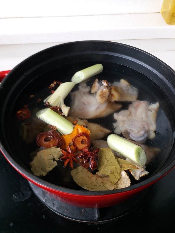 猪蹄烧鹰嘴豆步骤5