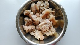 黄豆猪蹄汤步骤3