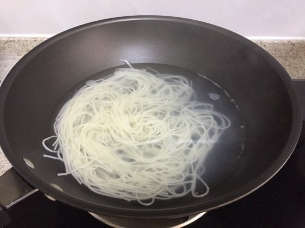 猪蹄酸菜面步骤13
