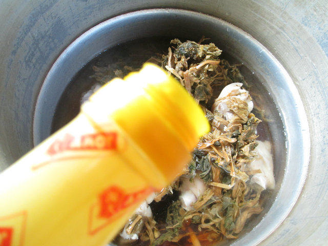 梅干菜焖猪蹄步骤5
