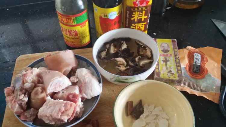 红烧猪蹄白米饭#不忘步骤1