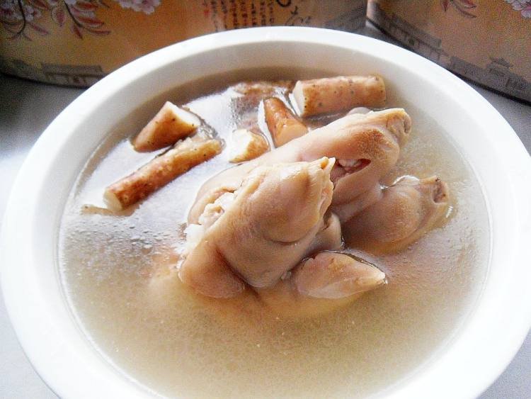 山药猪蹄煲步骤9