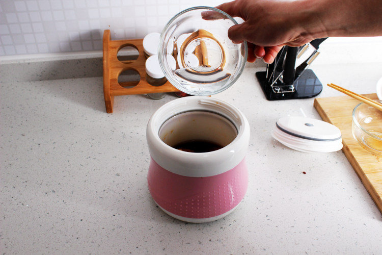 微波炉红烧猪蹄步骤3
