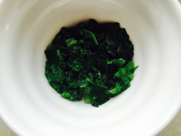 菠菜猪蹄小米粥步骤3
