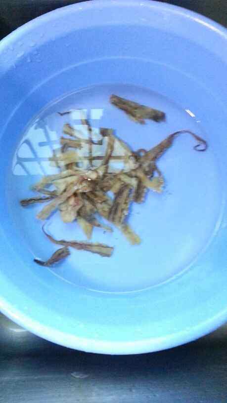 鸡蛋章鱼香菇卤猪蹄步骤6