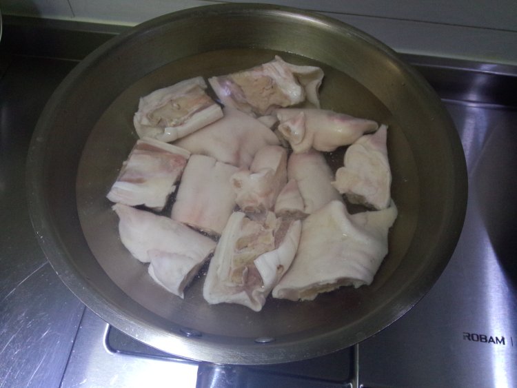 黄豆猪手步骤3