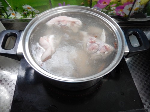 香菇焖猪蹄步骤5