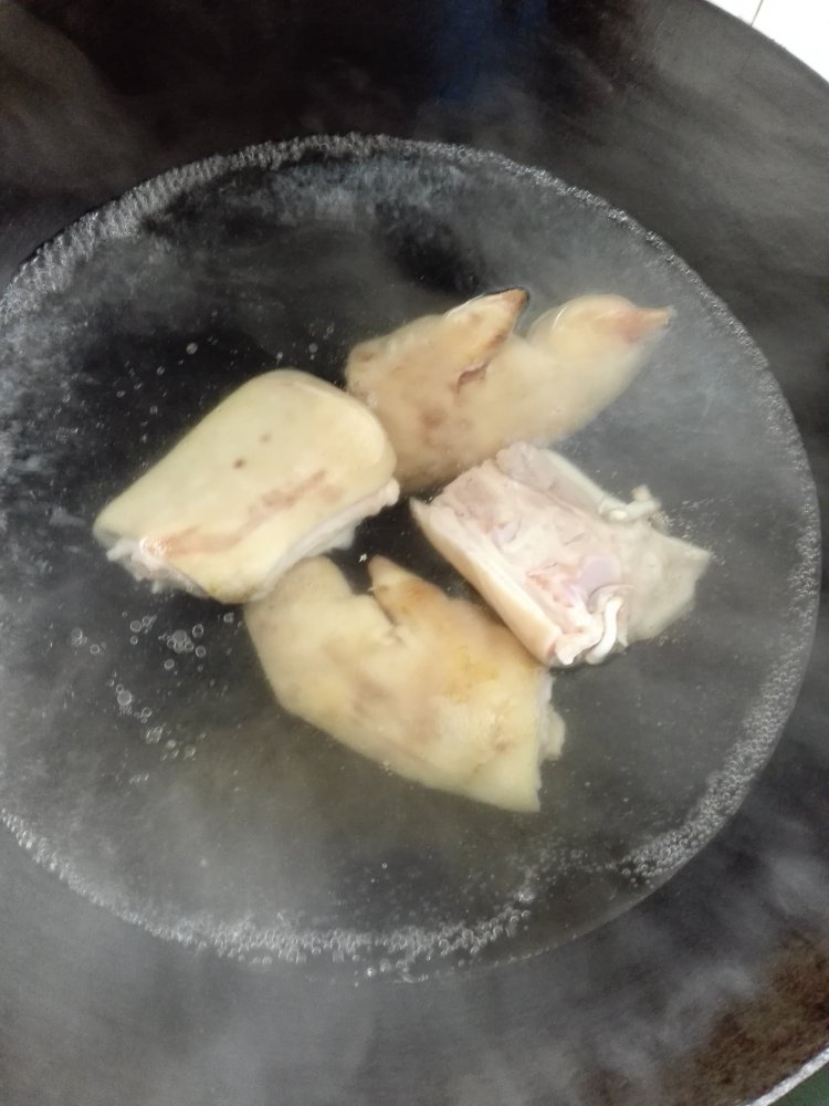 卤烤猪蹄步骤3