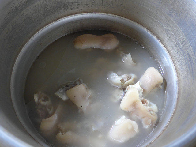水笋煮猪蹄步骤6
