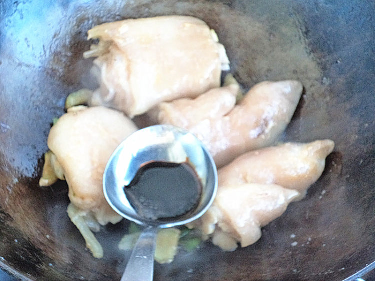 豆腐玉米烧猪蹄步骤5